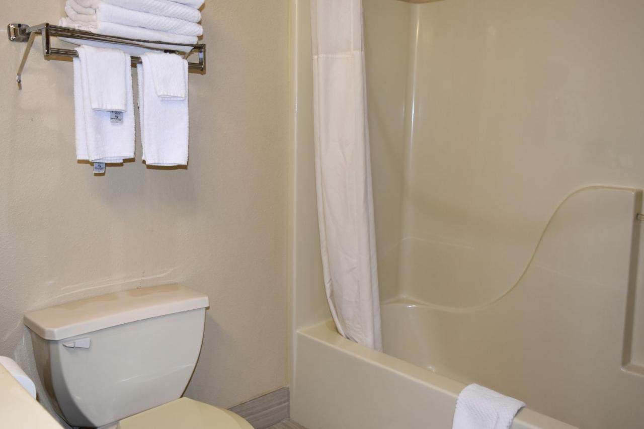 Quality Inn & Suites Brooks Louisville South Ngoại thất bức ảnh