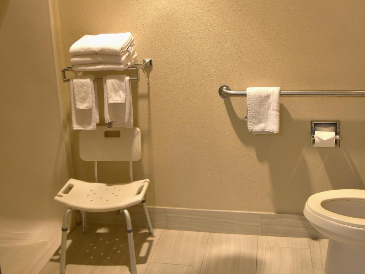 Quality Inn & Suites Brooks Louisville South Ngoại thất bức ảnh