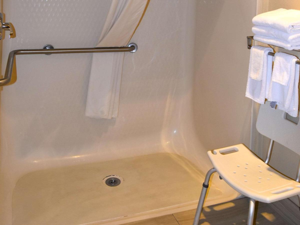 Quality Inn & Suites Brooks Louisville South Ngoại thất bức ảnh
