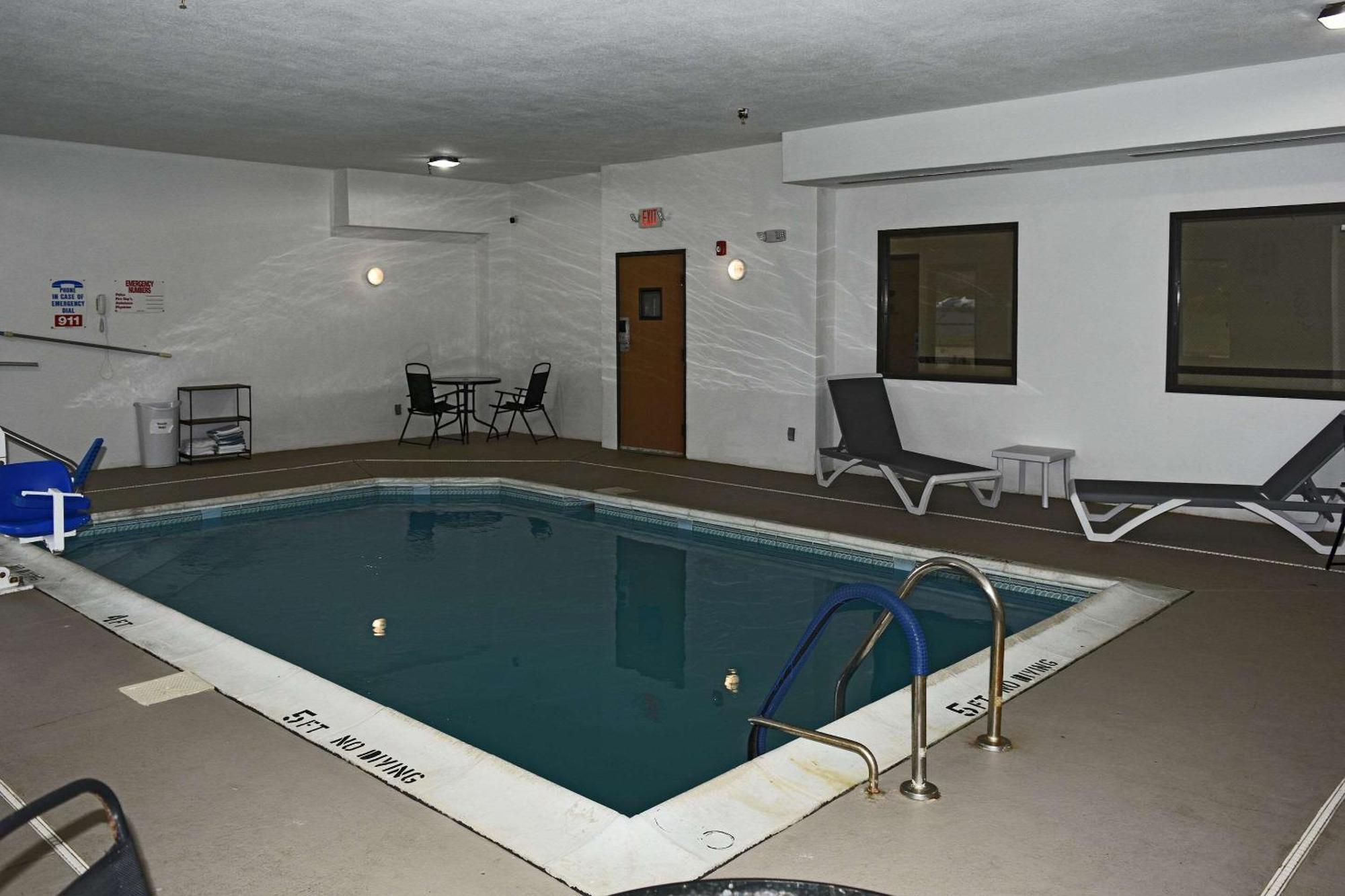 Quality Inn & Suites Brooks Louisville South Ngoại thất bức ảnh